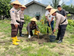 Polsek TPTM Polres Rohil Giat Tanam Pohon, Cegah Polusi Udara Dukung Program Kapolda Riau