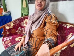 Kepsek SDN 006 Kuba potong hewan kurban Lembu Bersama Masyarakat
