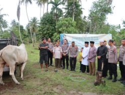 Pondok Pesantren Ar-Rayyan Hidayatullah dalam Rangka Perayaan Idul Adha 1446 H / 2025 M dapat hewan Kurban dari Kapolda Sumut