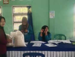 Pemerintah Pekon pagar dalam Salurkan Bantuan Beras untuk 33 KPM Tahun 2025