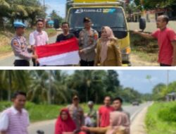 Jelang HUT RI ke-80, Polsek Bengkunat Bagikan Bendera Merah Putih