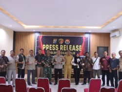 POLRES ROKAN HILIR MEDIASI PERMASALAHAN ANTARA KELOMPOK WANTON SIRINGO RINGO DENGAN PT. UJUNG TANJUNG SEJAHTERA BERJALAN KONDUSIF