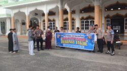 POLSEK BAGAN SINEMBAH BAGIKAN TAKJIL KEPADA MASYARAKAT DI BULAN SUCI RAMADHAN 1447 H