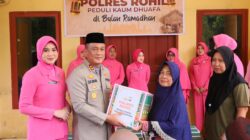 Polres Rohil Salurkan Bantuan Sembako untuk Kaum Dhuafa di Rantau Kopar