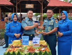Komandan Lanal Dumai,  Kolonel Laut (P) Abdul Haris S.E., M.M.D.pimpin langsung  upacara  kenaikan pangkat Sebanyak 31 orang