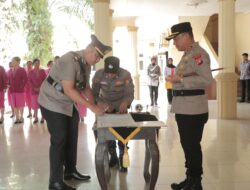 ROTASI JABATAN DI POLRES ROHIL, KAPOLRES PIMPIN SERTIJAB PEJABAT UTAMA DAN KAPOLSEK