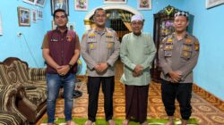 POLSEK PUJUD GELAR COOLING SYSTEM MELALUI SILATURAHMI KAMTIBMAS BERSAMA TOKOH ADAT