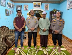 POLSEK PUJUD GELAR COOLING SYSTEM MELALUI SILATURAHMI KAMTIBMAS BERSAMA TOKOH ADAT