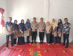 Cooling System  Kapolsek Panipahan Dengan warga Kelurahan Panipahan kota