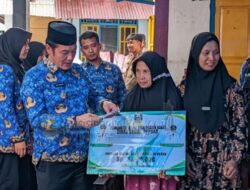 BUPATI DEDI IRAWAN SERAHKAN BANTUAN KEPADA KORBAN KEBAKARAN DAN POHON TUMBANG, WUJUD NYATA KEPEDULIAN PEMERINTAH DAERAH