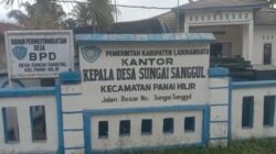 [INVESTIGASI] Bantuan Beras Bulog di Desa Sei Sanggul Salah Sasaran, Warga Mampu Dapat, Warga Miskin Terabaikan!