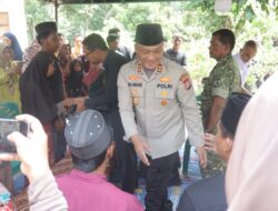 KAPOLRES ROHIL DAN WAKIL BUPATI MELAYAT KE RUMAH DUKA, WUJUD EMPATI DAN KEPEDULIAN TERHADAP MASYARAKAT