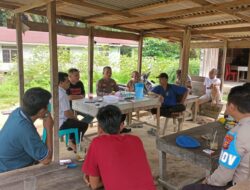 Pasca Rumah Diduga Bandar Narkoba Dirusak Warga, Kapolsek Rantau Kopar Turun Langsung Lakukan Penyejukkan Suasana