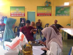 Pemerintah Desa Lobu Rappa Salurkan Bantuan Pangan Non Tunai untuk Warga Kurang Mampu