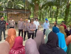 Gabungan Polisi Bubarkan 3 Lokasi Ilegal Mining Di Kualu – Pasang Police Line, Pembongkaran Tempat Galian