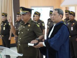 Perkuat Tata Kelola dan Pengawasan, Kajati Kepri Lantik Pejabat Eselon IV Baru