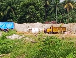 WARGA MASIH BERTAHAN DI LAHAN EKSEKUSI; APARAT DIMINTA TEGAS ATASI KEPENTINGAN DI BALIK SENGKETA