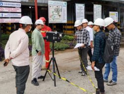 TERDUGA BAU LIMBAH, DLH ROHIL DAN ALIANSI MAHASISWA TINJAU LANGSUNG PT SIA