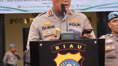 Kapolres Rohil Pimpin Upacara Kenaikan Pangkat, 65 Personel Didorong Tingkatkan Profesionalisme