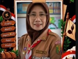 KEPALA SEKOLAH RITA DIANA S.Pd BESERTA STAF DEWAN GURU MENGUCAPKAN SEMARAKKAN HUT PRAMUKA KE-65 SEKOLAH DASAR NEGERI 80 KRUI