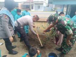 Polsek Bagan Sinembah Tanam 100 Pohon, Dukung Program Kapolda Riau Penanaman 1 Juta Pohon