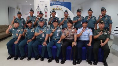 Kapolresta Tanjungpinang Hadiri Penyematan Brevet Kehormatan Kesehatan Penyelaman dan Hiperbarik TNI AL Tahun 2026