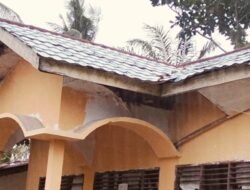 Fasilitas Sarpras UPTD.SDN 15 Medang Deras Batu Bara Memprihatinkan,Plafon Asbes Jebol Dan Anggaran Dana BOS Menjadi Pertanyaan.