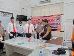 POLSEK BAGAN SINEMBAH MUSNAHKAN 109,44 GRAM SABU, TIGA TERSANGKA TERJERAT KASUS NARKOTIKA