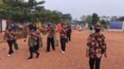 Pengurus FKKPI Besama BPBD Tanjungpinang, Turun Langsung  Bagikan Ratusan Lembar Masker Kepada Masyarakat dan Pelaku UMKM di Tepi Laut